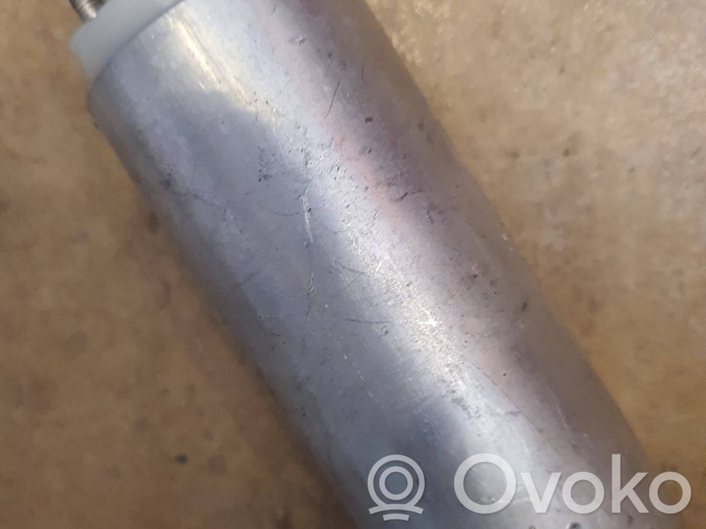 BMW 5 E39 Pompa ad alta pressione dell’impianto di iniezione 