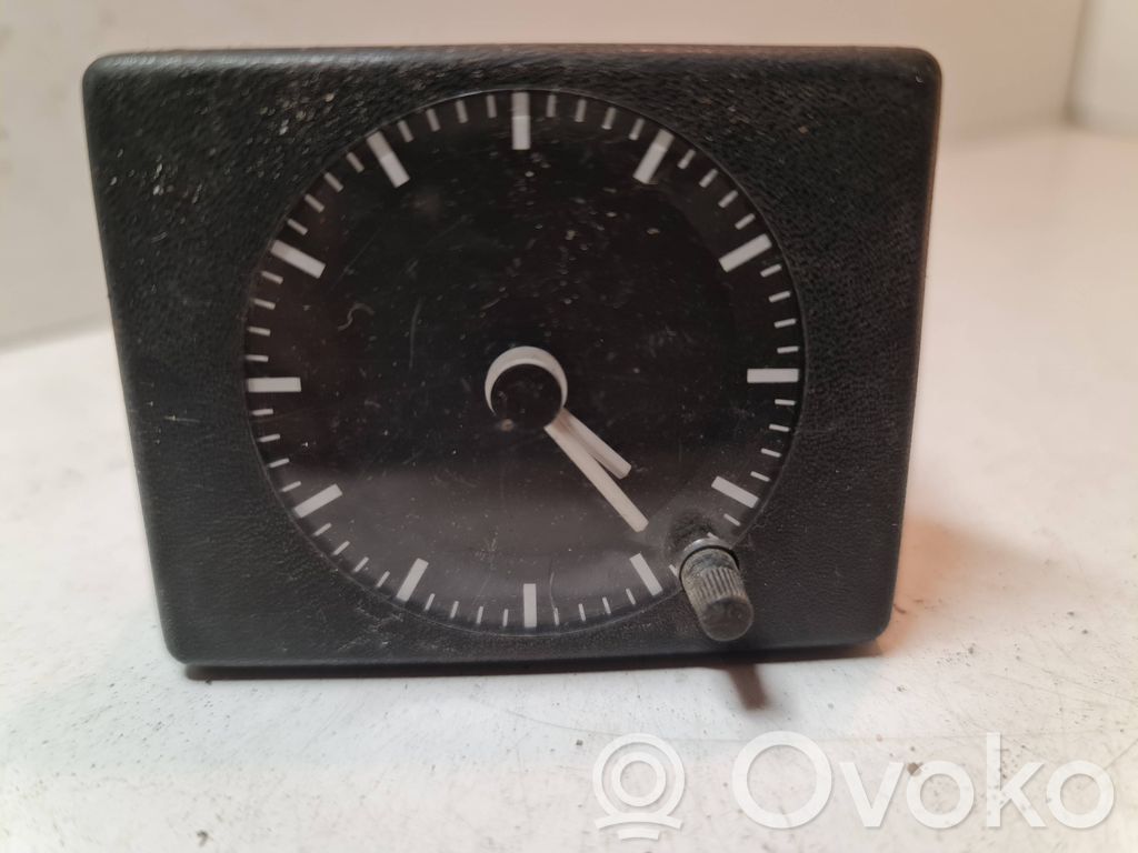 Renault 19 Clock 