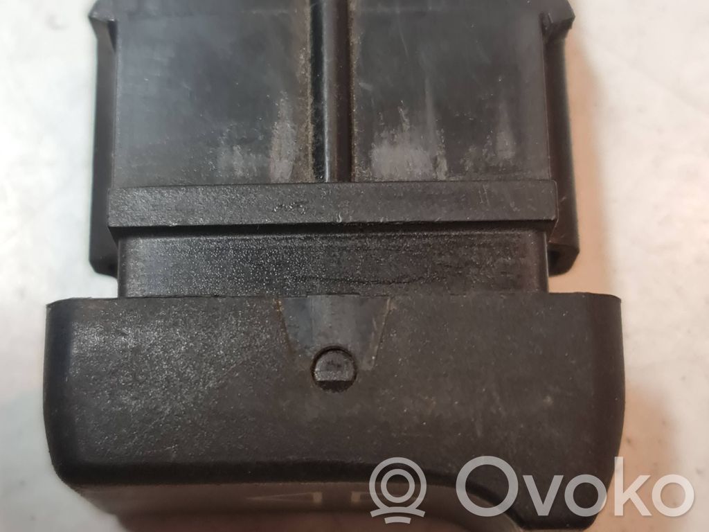 Electric window control switch   7700752124
