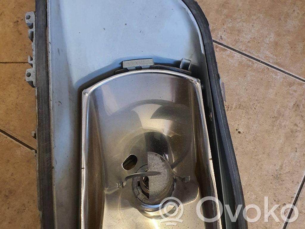Opel Rekord E2 Scheinwerfer 