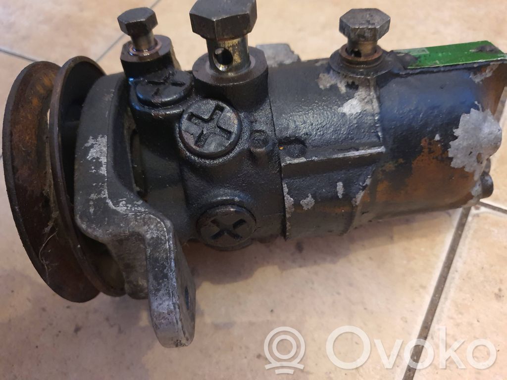 Audi 100 200 5000 C3 Pompa wspomagania 