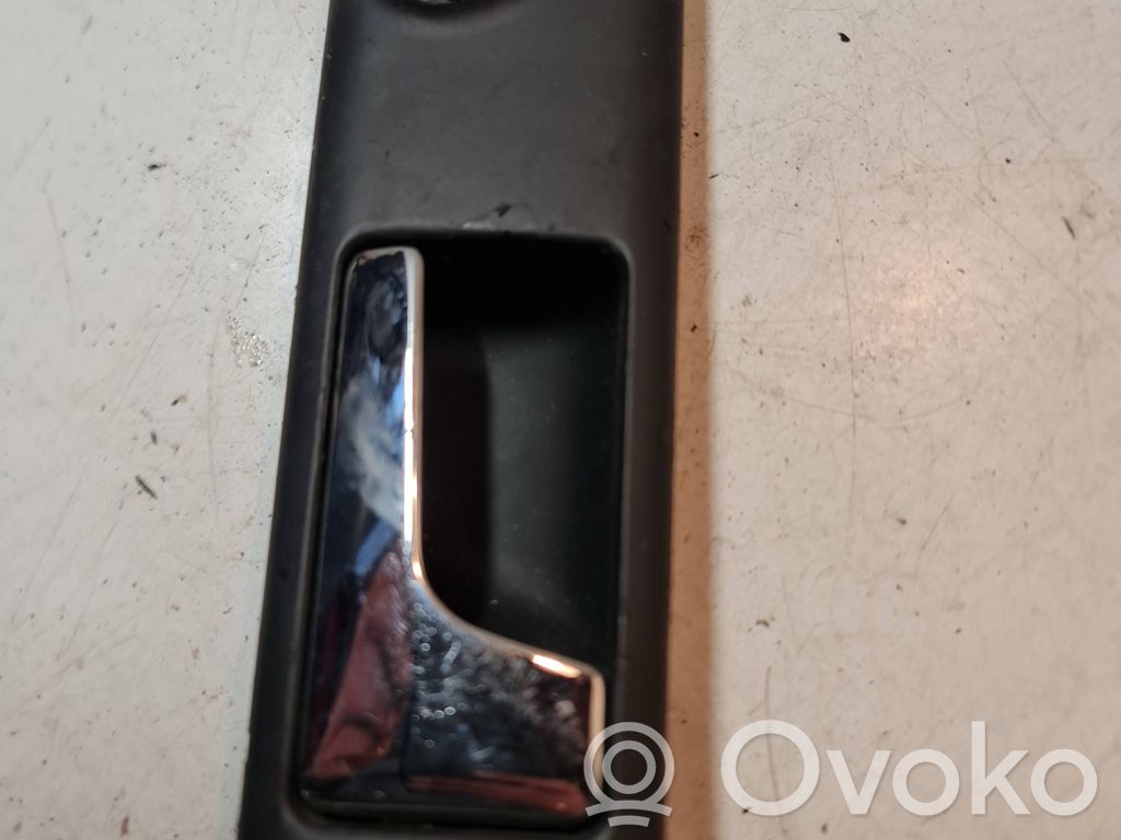 Manecilla interna puerta trasera   4A0839020B