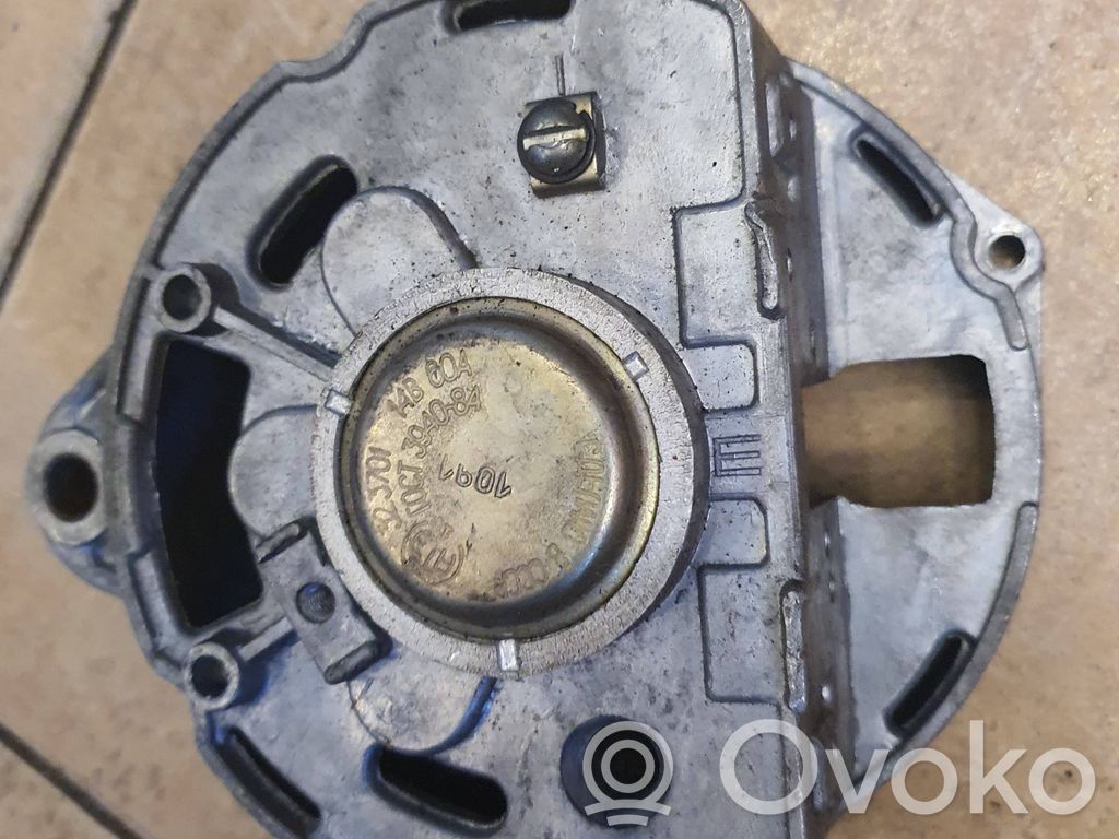 Moskvich 412 Generatoriaus detalė (-ės) 