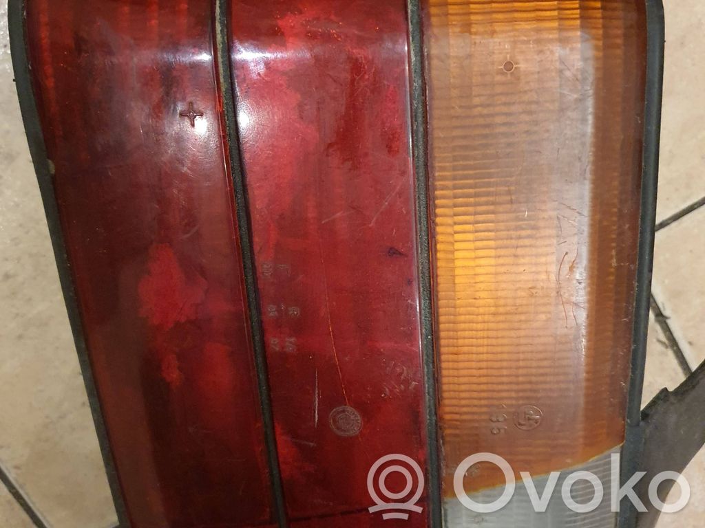 Rear/tail lights   1387364