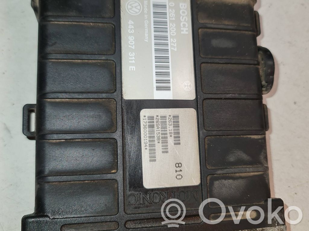 Volkswagen PASSAT B3 Engine control unit/module 