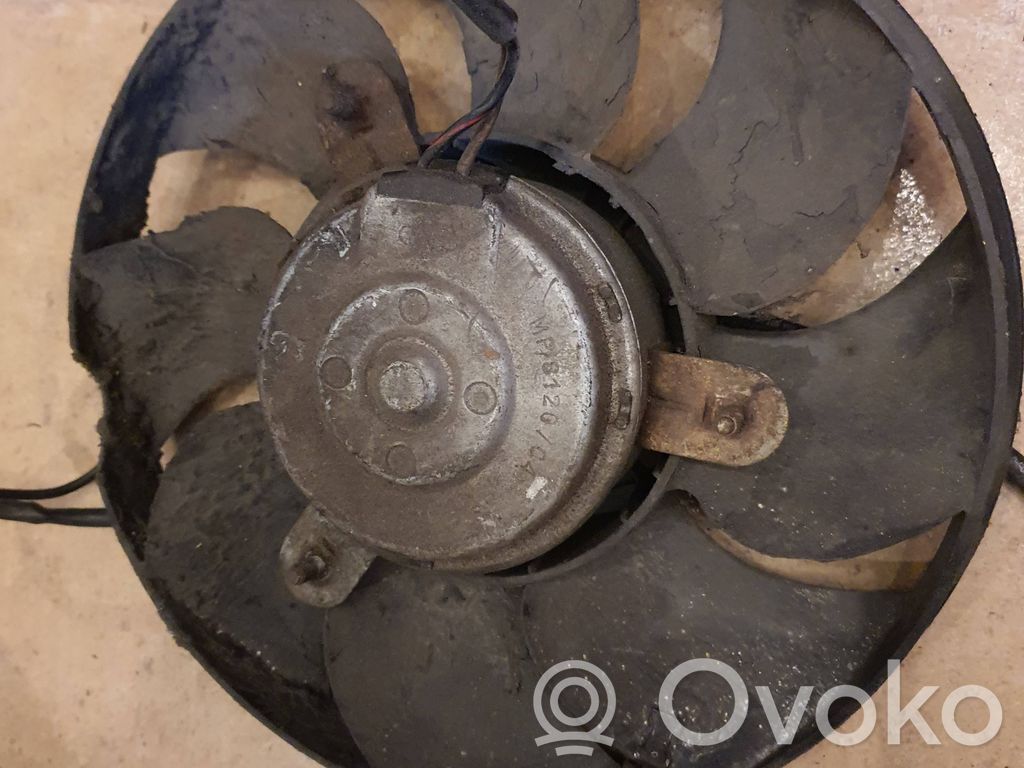 Audi A6 S6 C4 4A Ventiliatoriaus sparnuotė 