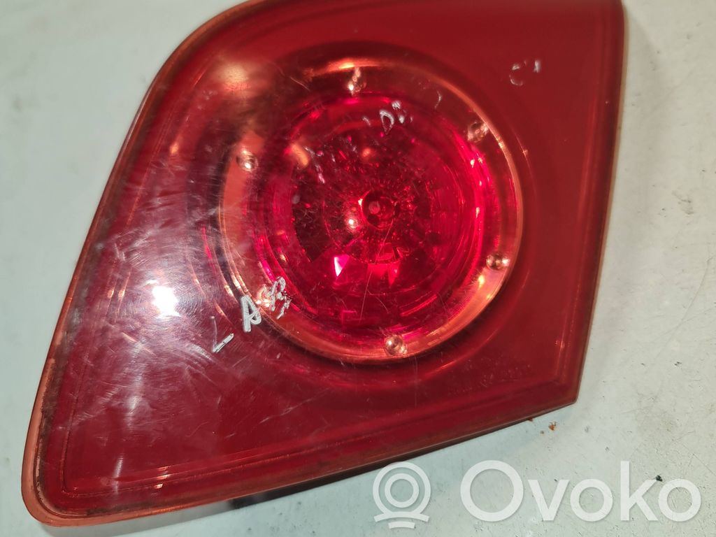 Mazda 3 I Lampă spate în capacul portbagajului 