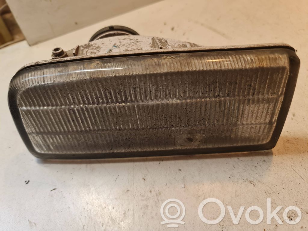 BMW 3 E36 Etusumuvalo 