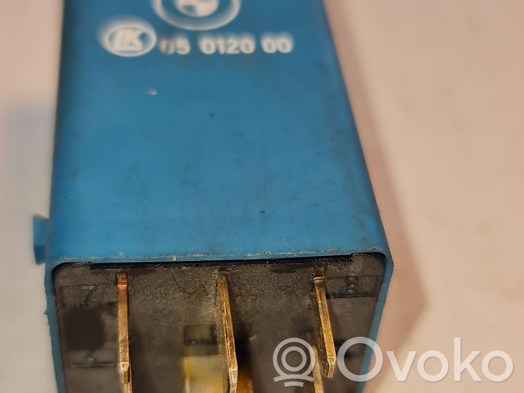 Unité de commande module de porte   05012000,1387076,6135