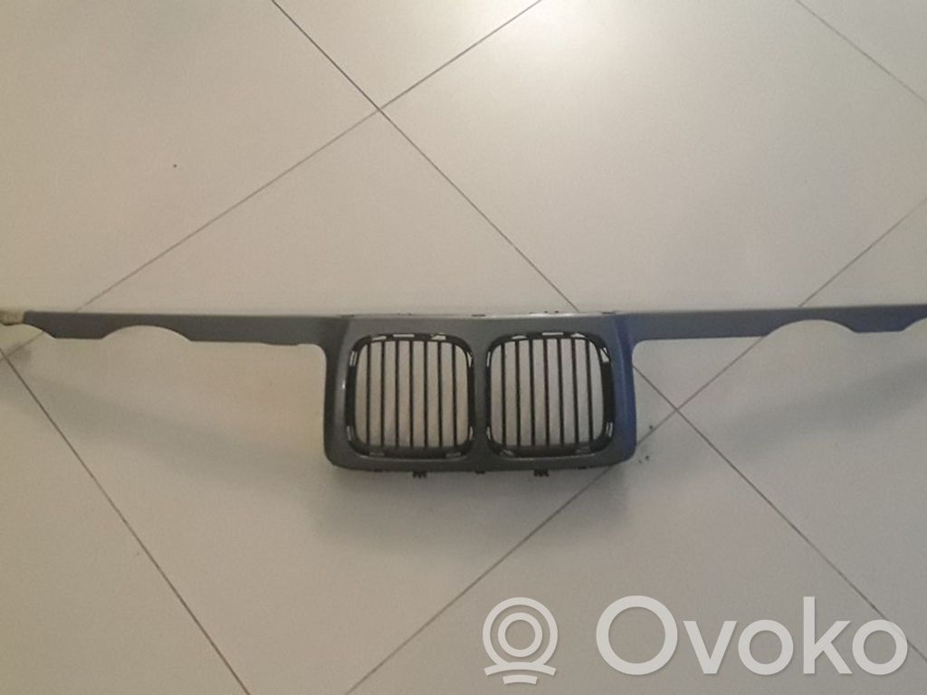 BMW 5 E34 Front grill 