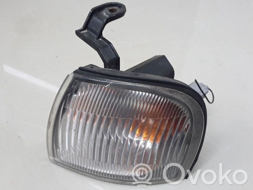 Suzuki Baleno EG Kierunkowskaz przedni 