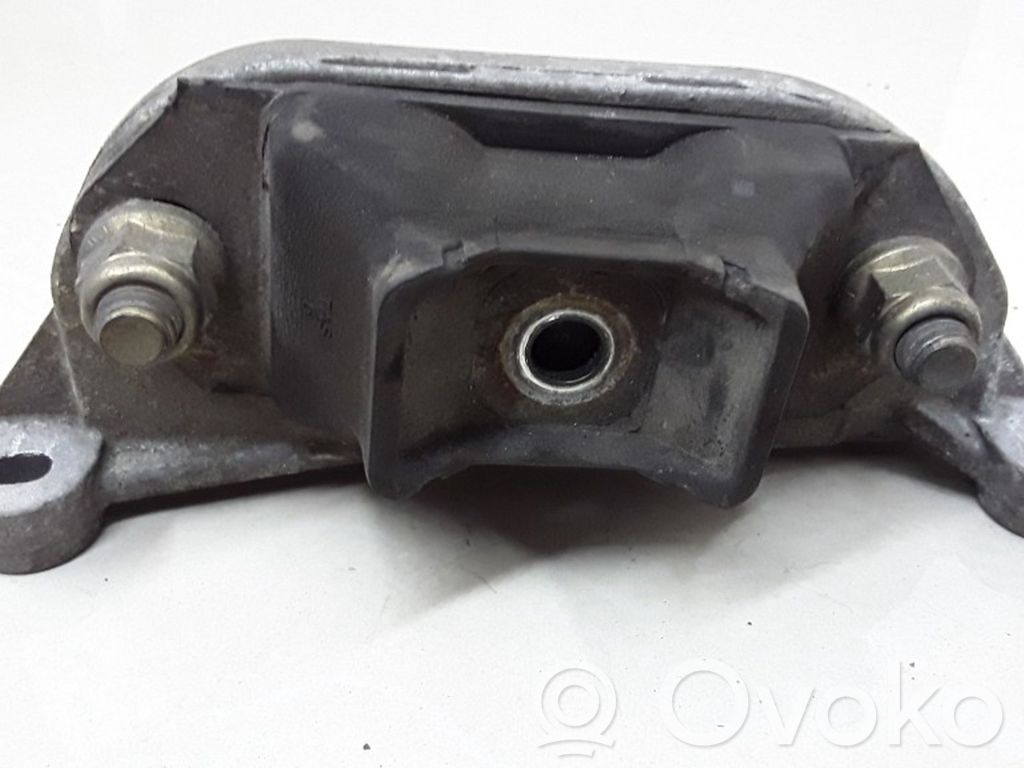 Engine mount bracket   8200209324,8200014932