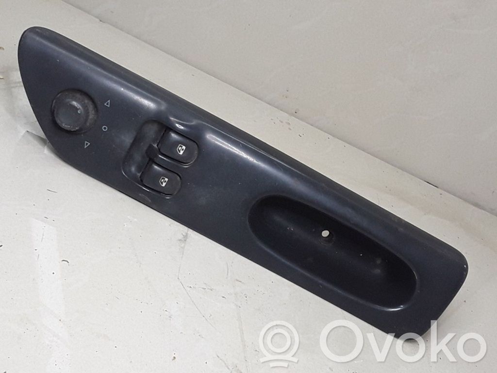 Electric window control switch   7700417103,7700421406,7701699597