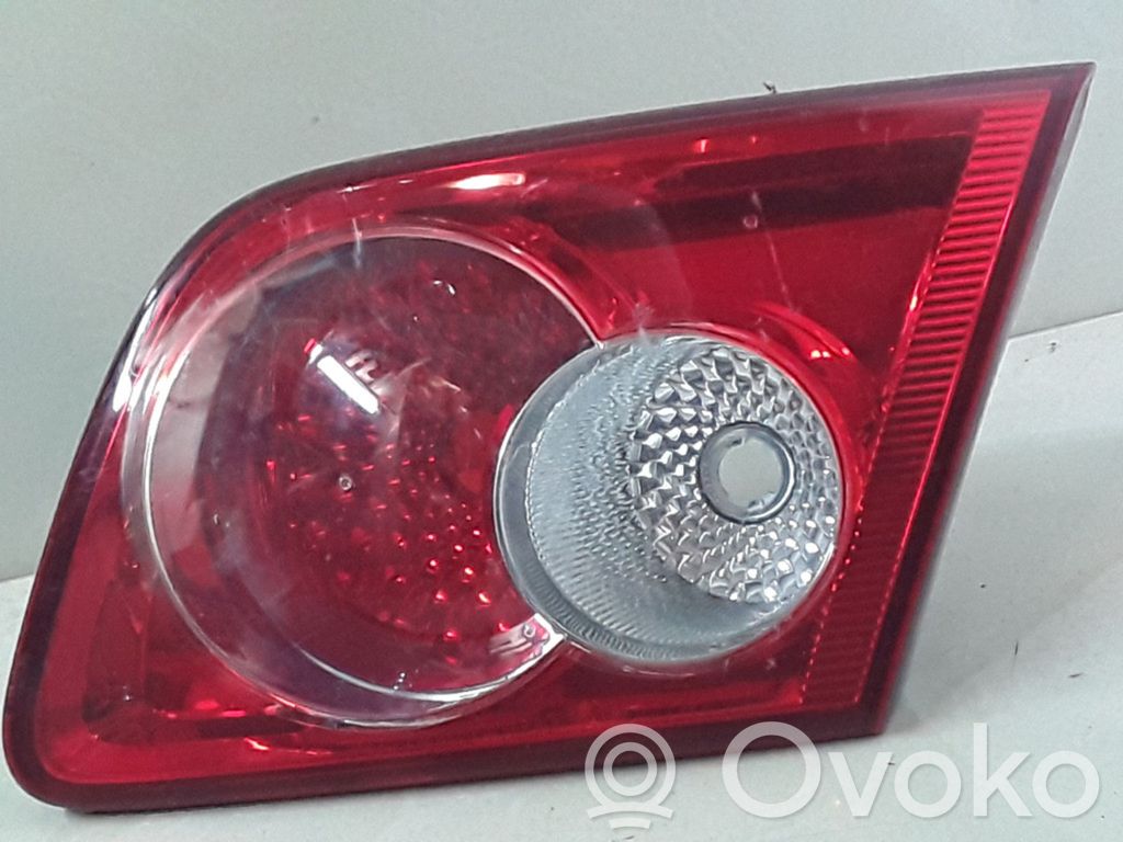 Tailgate rear/tail lights   2TZ950200SAE