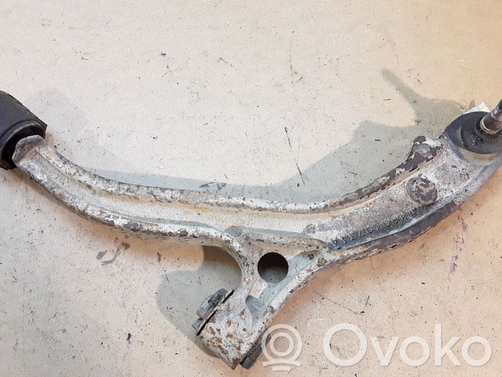 Chrysler Voyager Front lower control arm/wishbone 