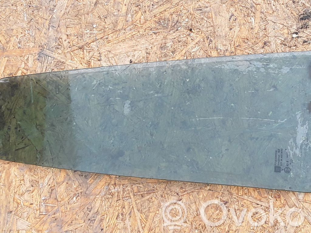 Opel Zafira A Rear vent window glass 