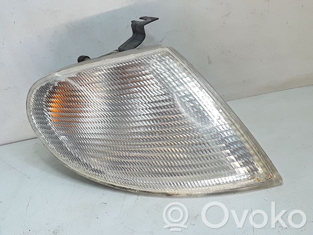 Ford Galaxy Front indicator light 