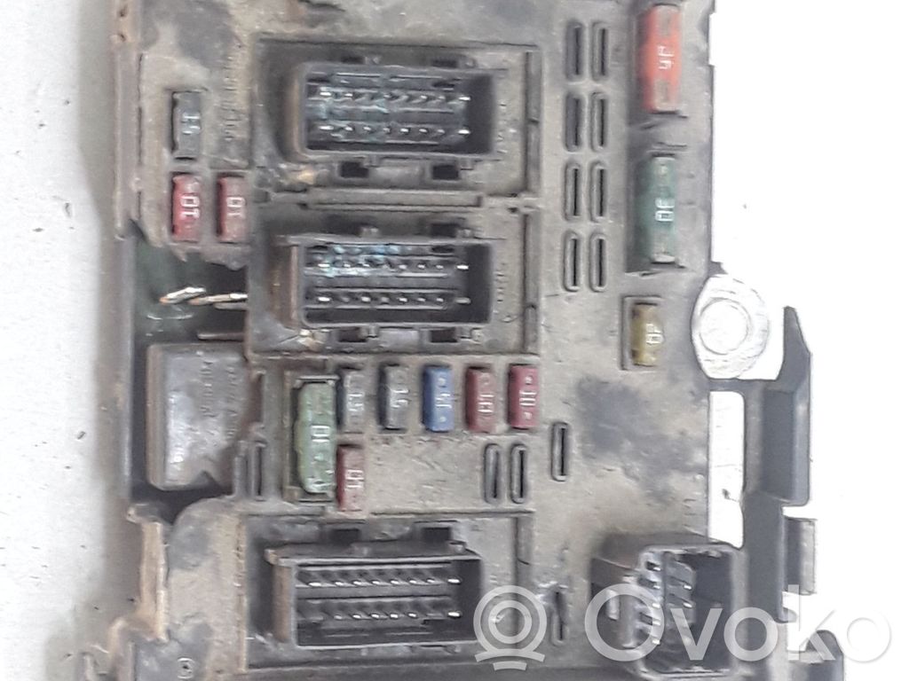 Peugeot 307 Fuse module 