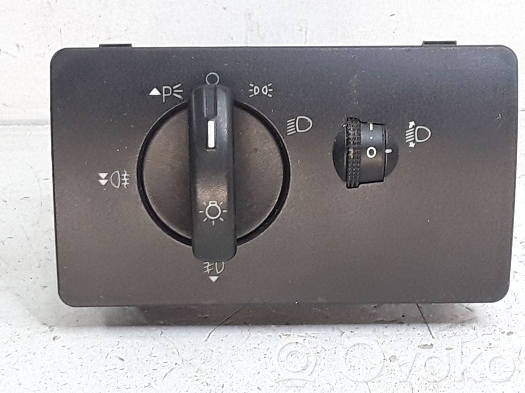 Ford Mondeo Mk III Interrupteur d’éclairage 