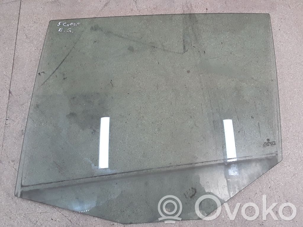 Volkswagen Golf V Rear door window glass 
