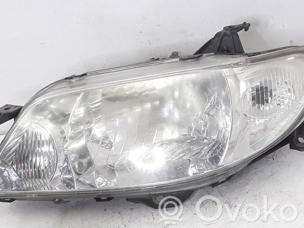 Mazda 323 Phare frontale 