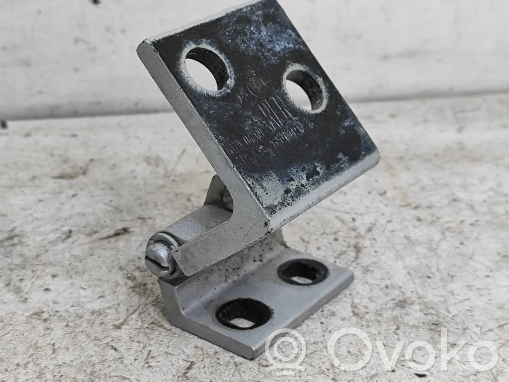 Rear door upper hinge   8265170,PS790409