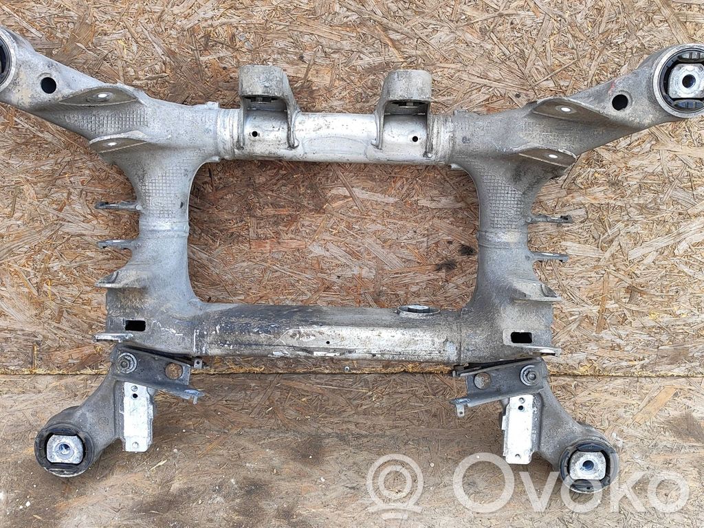 BMW 7 F01 F02 F03 F04 Rama pomocnicza tylna 