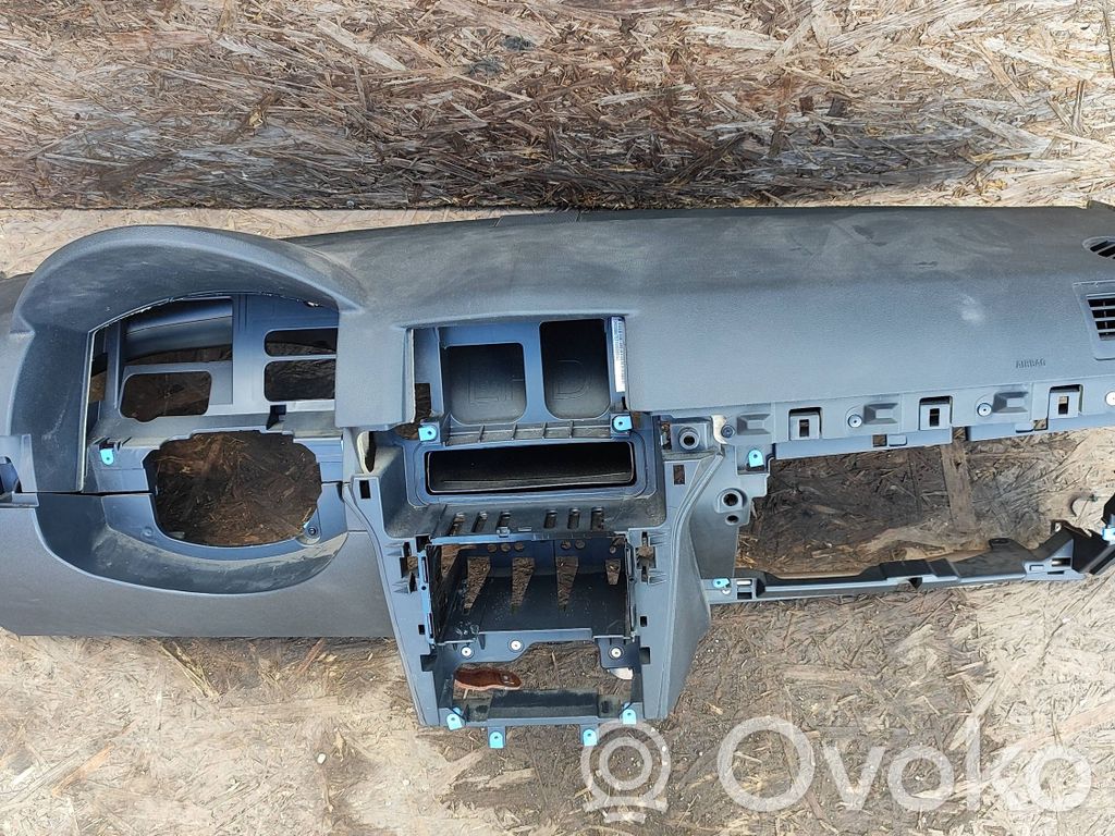Opel Astra H Panelė 