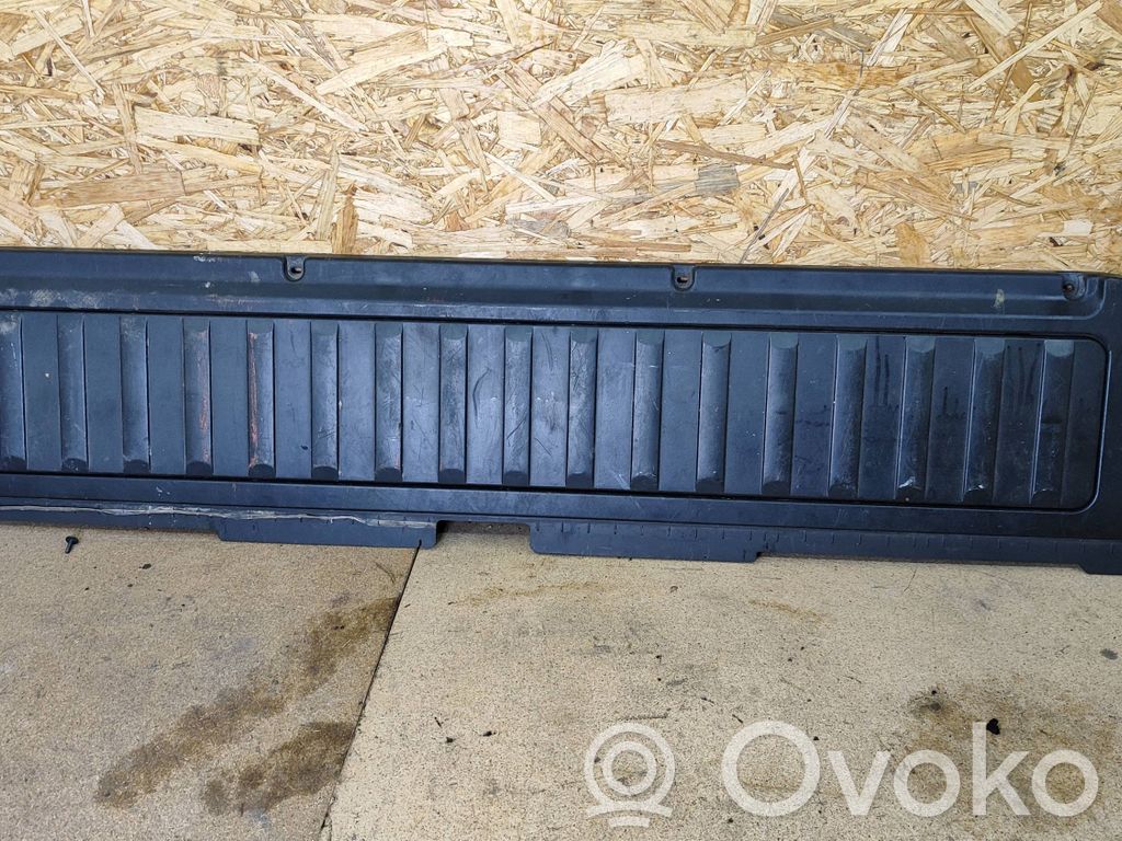 BMW X5 E53 Tailgate trim 