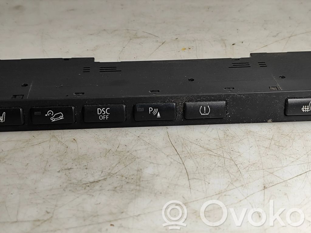BMW X3 E83 Seat heating switch 