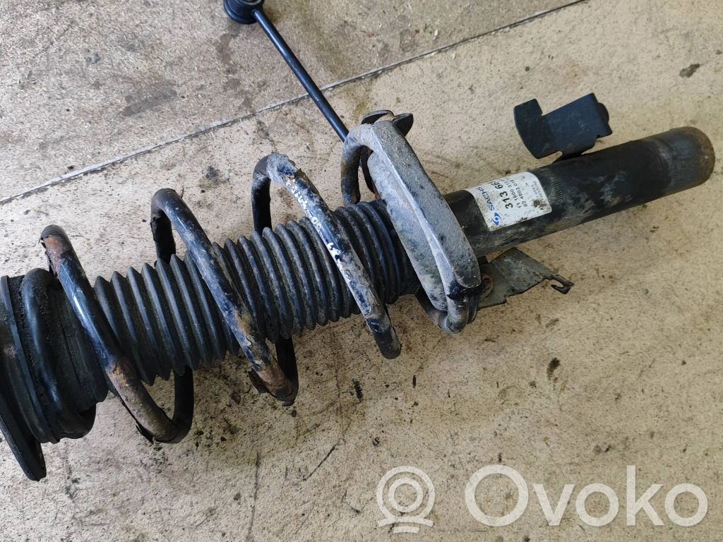 Volvo C30 Etuiskunvaimennin 