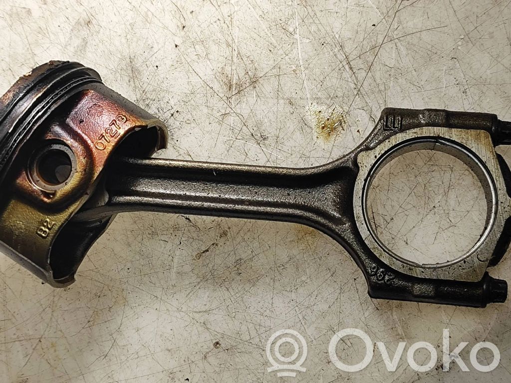 Opel Cascada Piston avec bielle 
