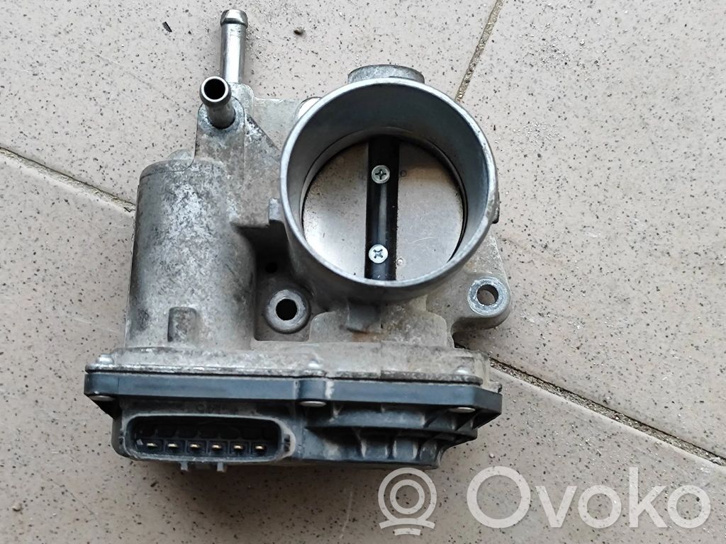 Toyota Yaris Droselinė sklendė 