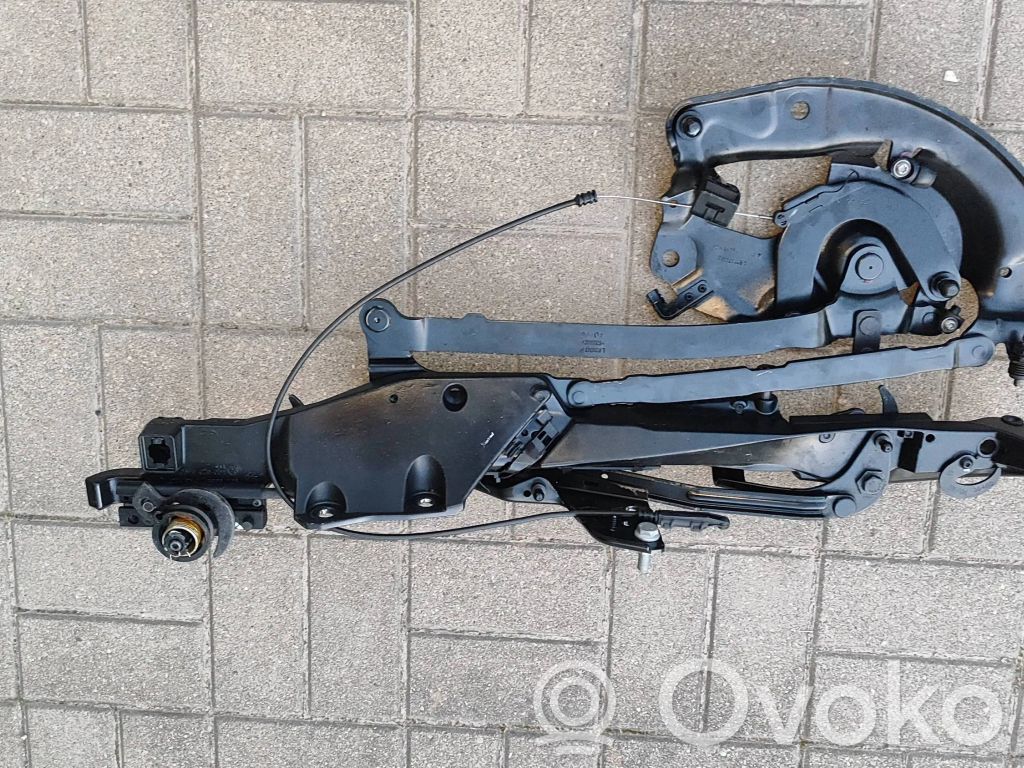 Volkswagen Eos Convertible roof hinge 