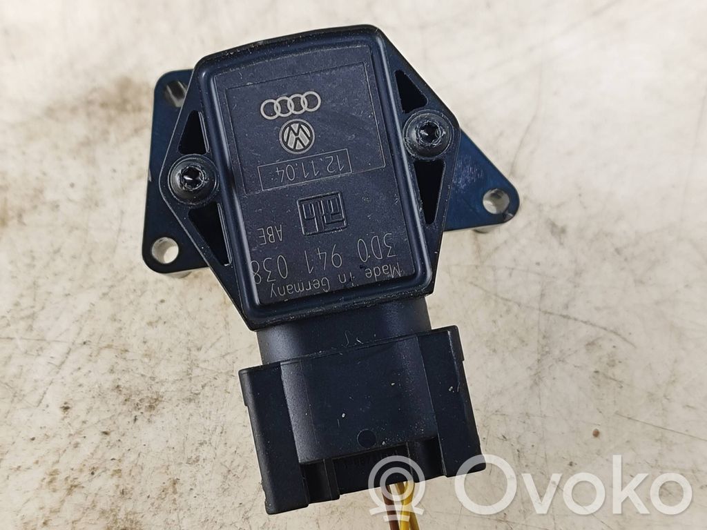 Volkswagen Phaeton Tailgate/trunk/boot open switch 