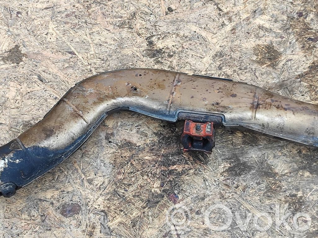 Conector flexibil eșapament