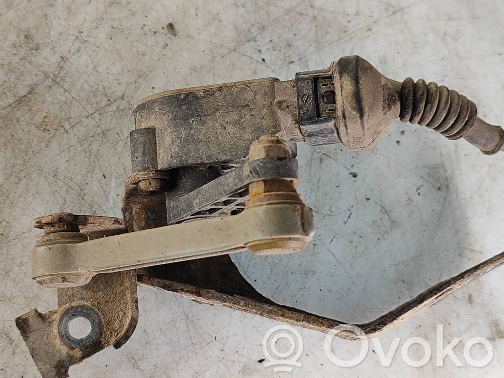 Volkswagen Phaeton Rear air suspension level height sensor 