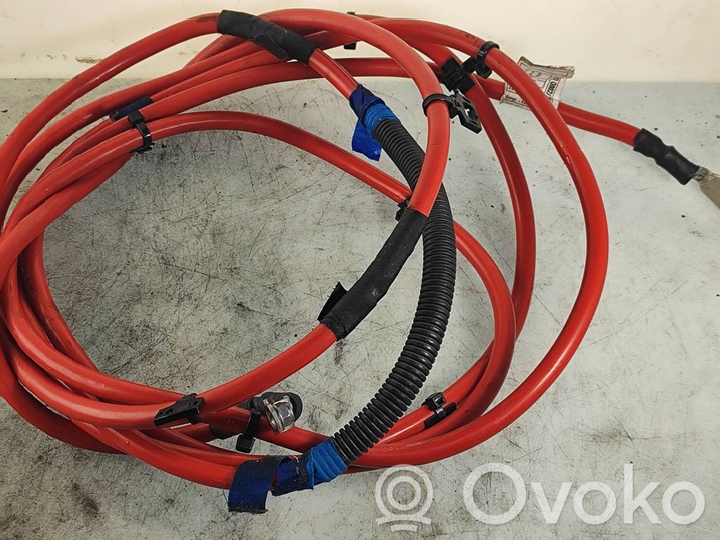 Mercedes-Benz E W212 Cable positivo (batería) 
