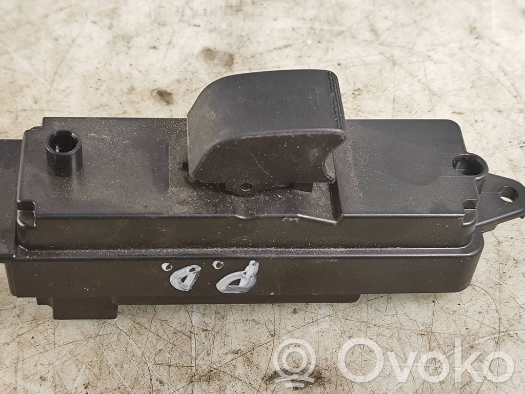 Mazda 6 Electric window control switch 