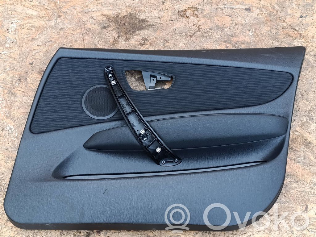 BMW 1 E81 E87 Etuoven verhoilu 