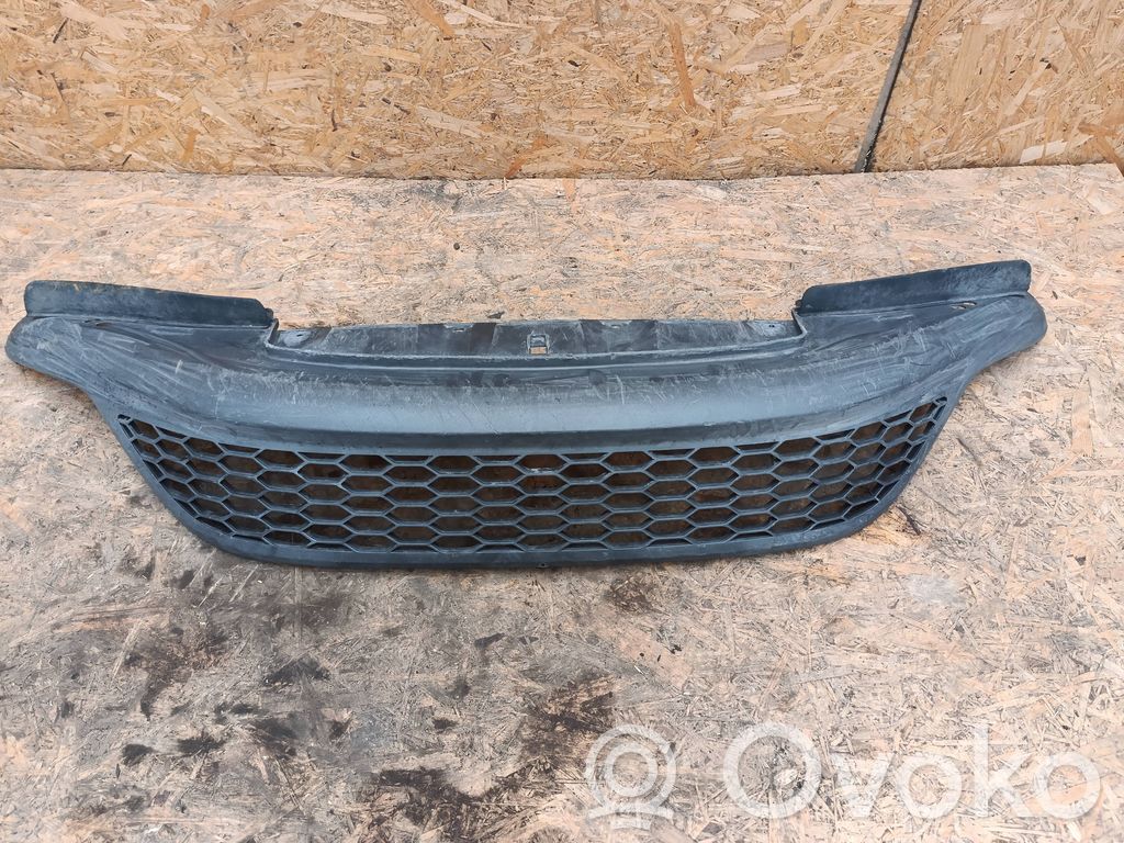 Honda Civic Borde del parachoques delantero 
