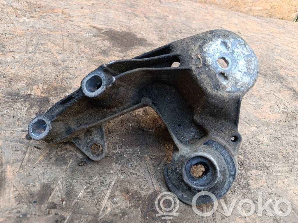 Audi A6 S6 C6 4F Engine mounting bracket 