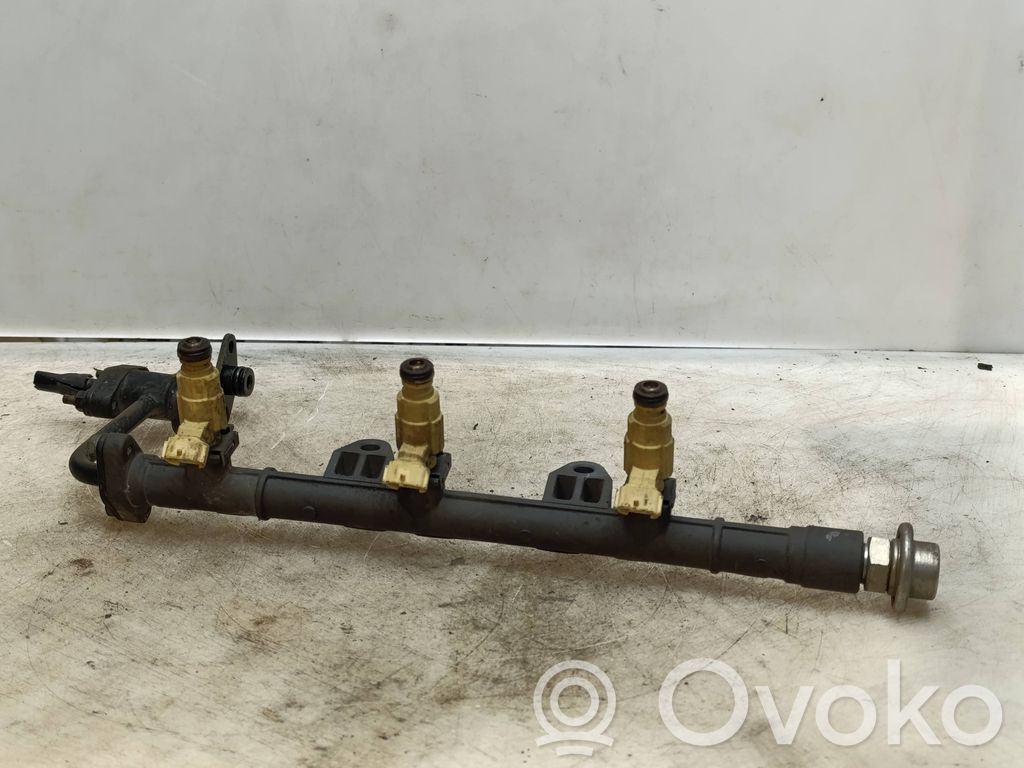 Inyector de combustible   3531023600,353013E700