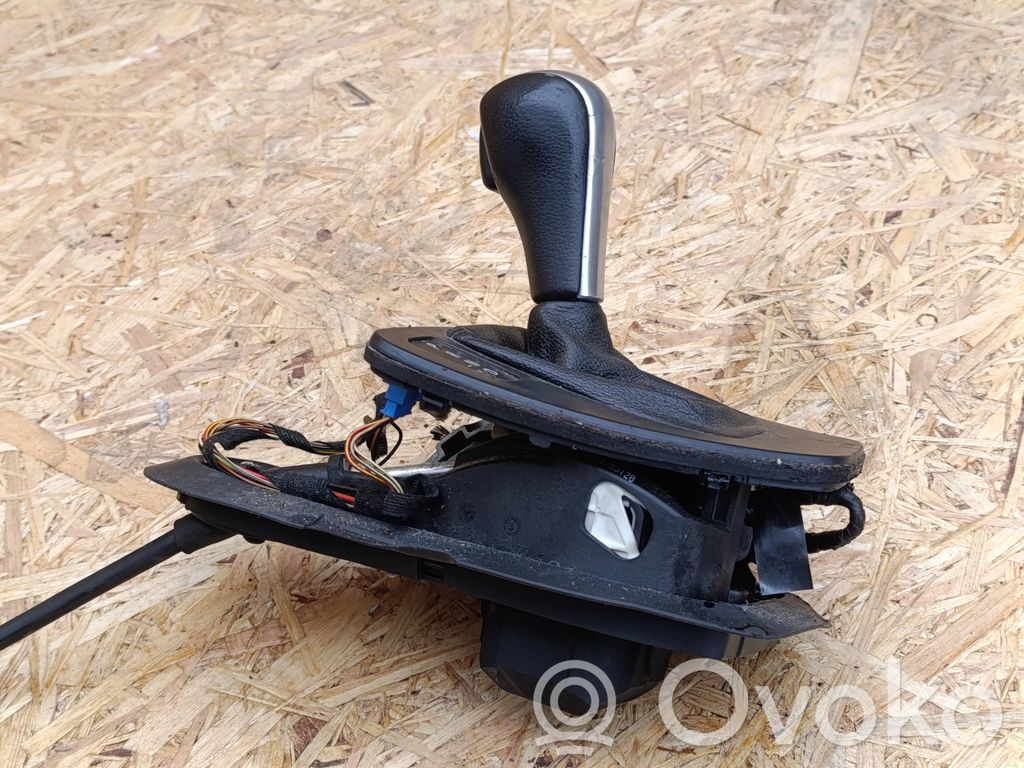 Gear shifter/selector   7548037