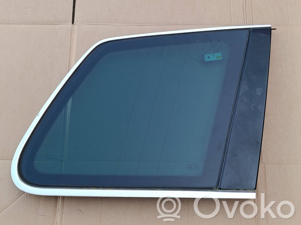 Volkswagen Touareg I Rear side window 