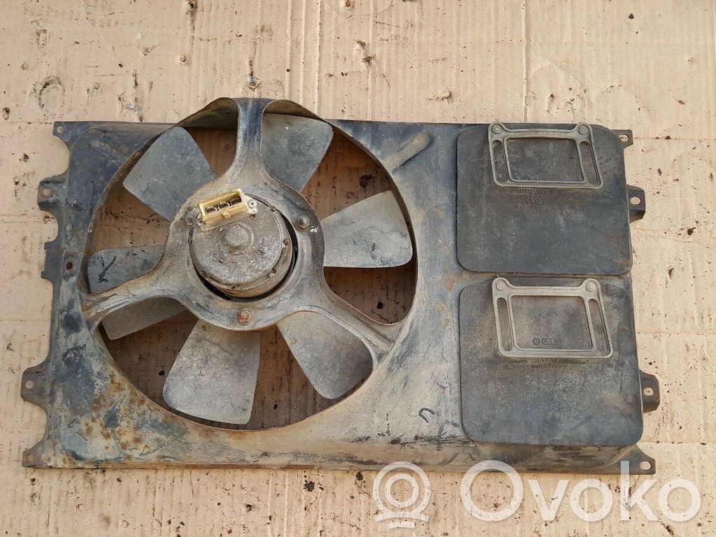 Volkswagen Golf II Elektryczny wentylator chłodnicy 