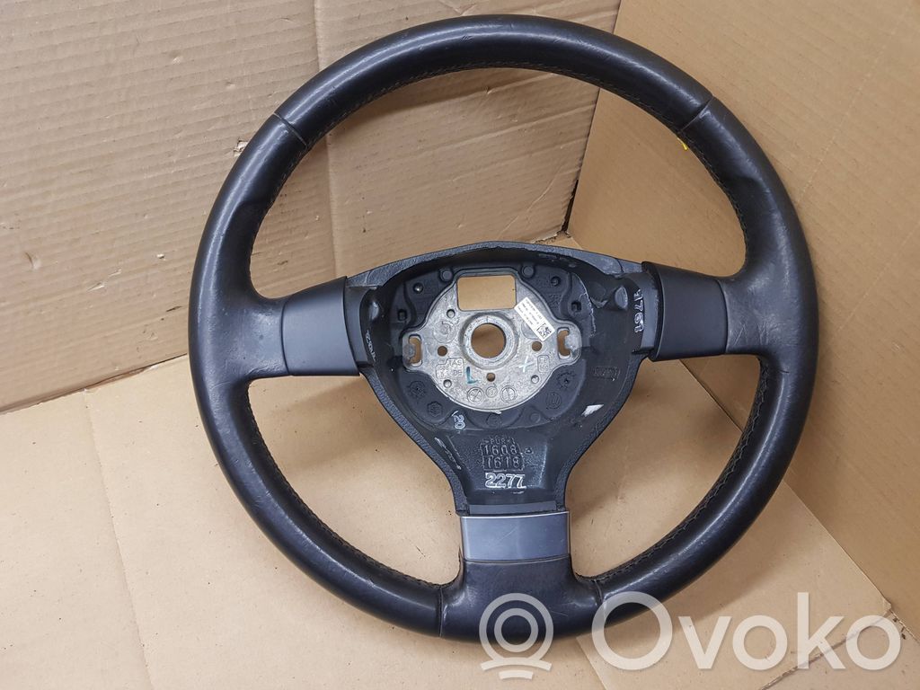 Volkswagen Eos Ohjauspyörä 