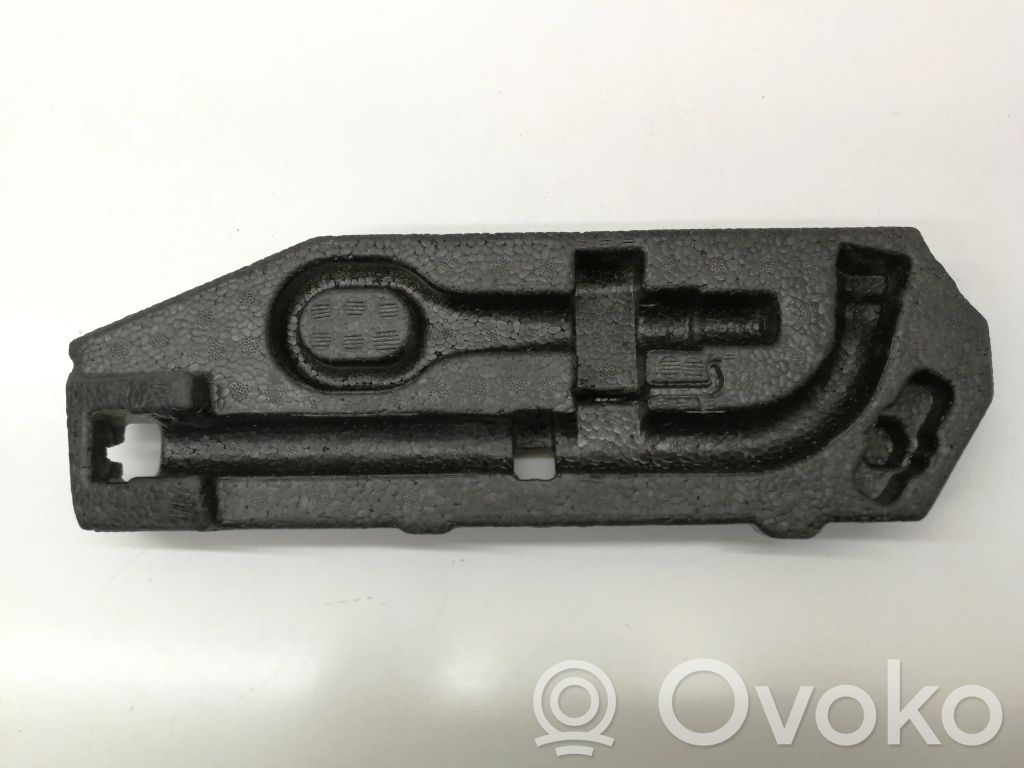 Volkswagen Caddy Työkalupakki 