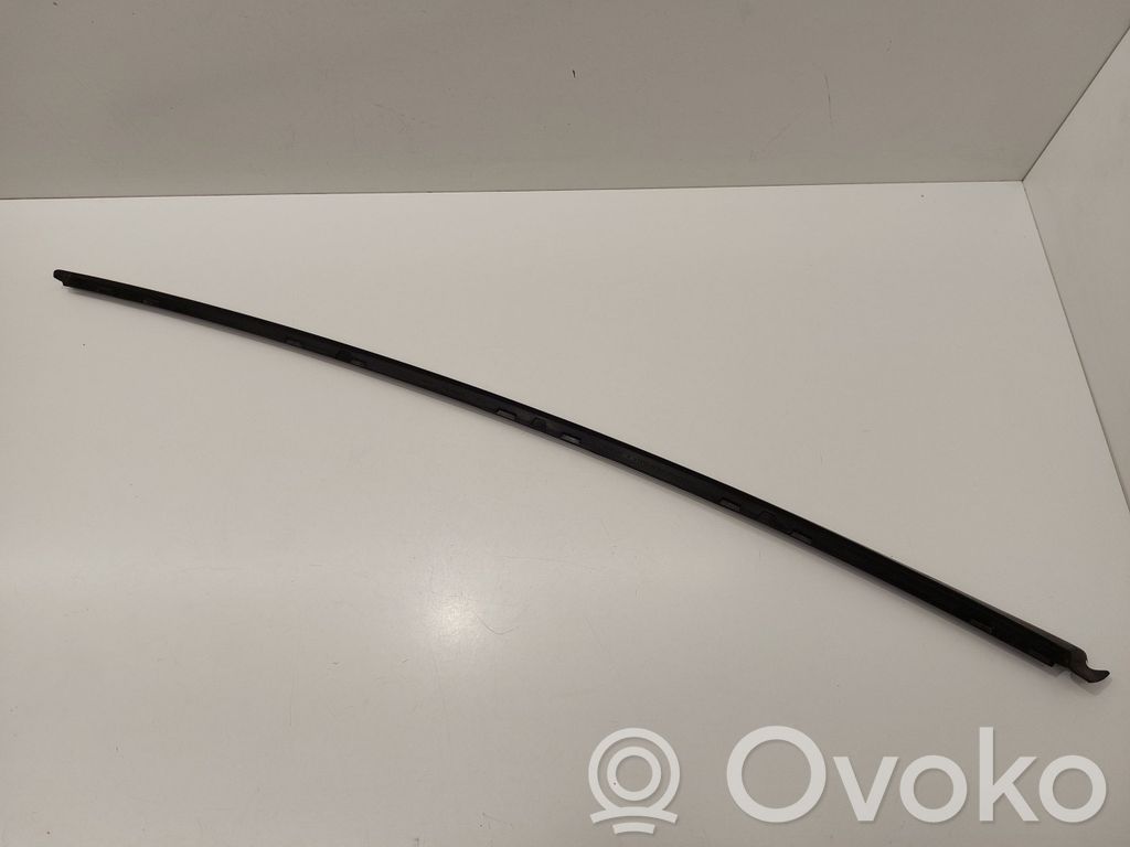 Audi A3 S3 8P Windshield trim 