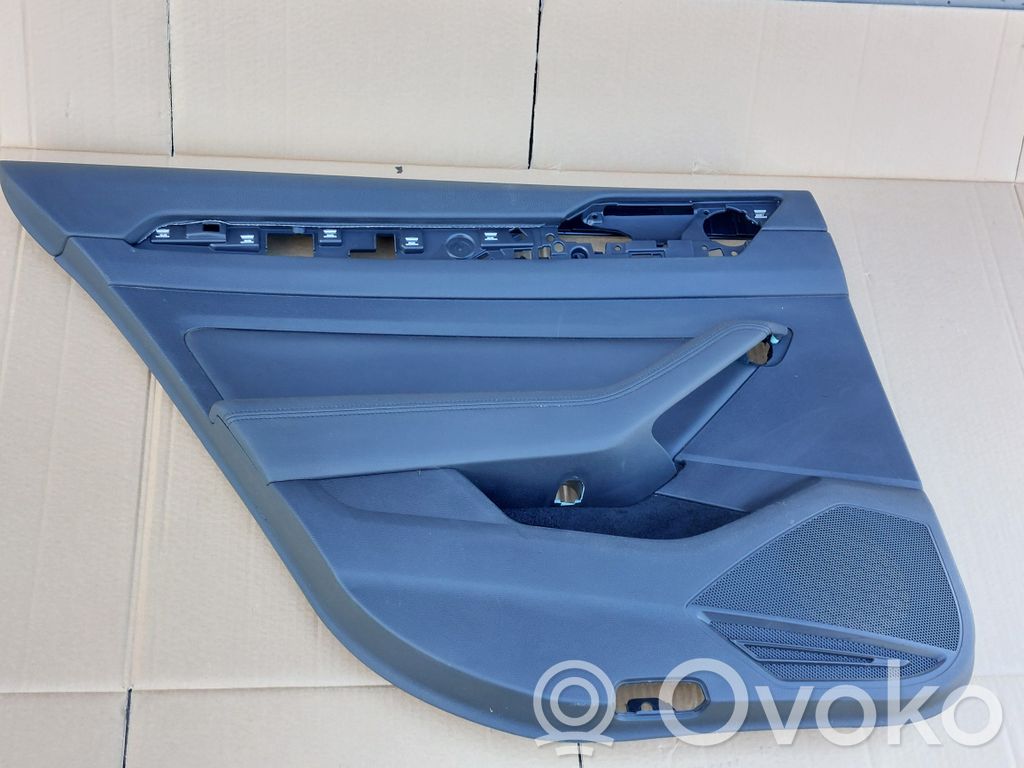 Volkswagen PASSAT B8 Boczki / Poszycie drzwi tylnych 